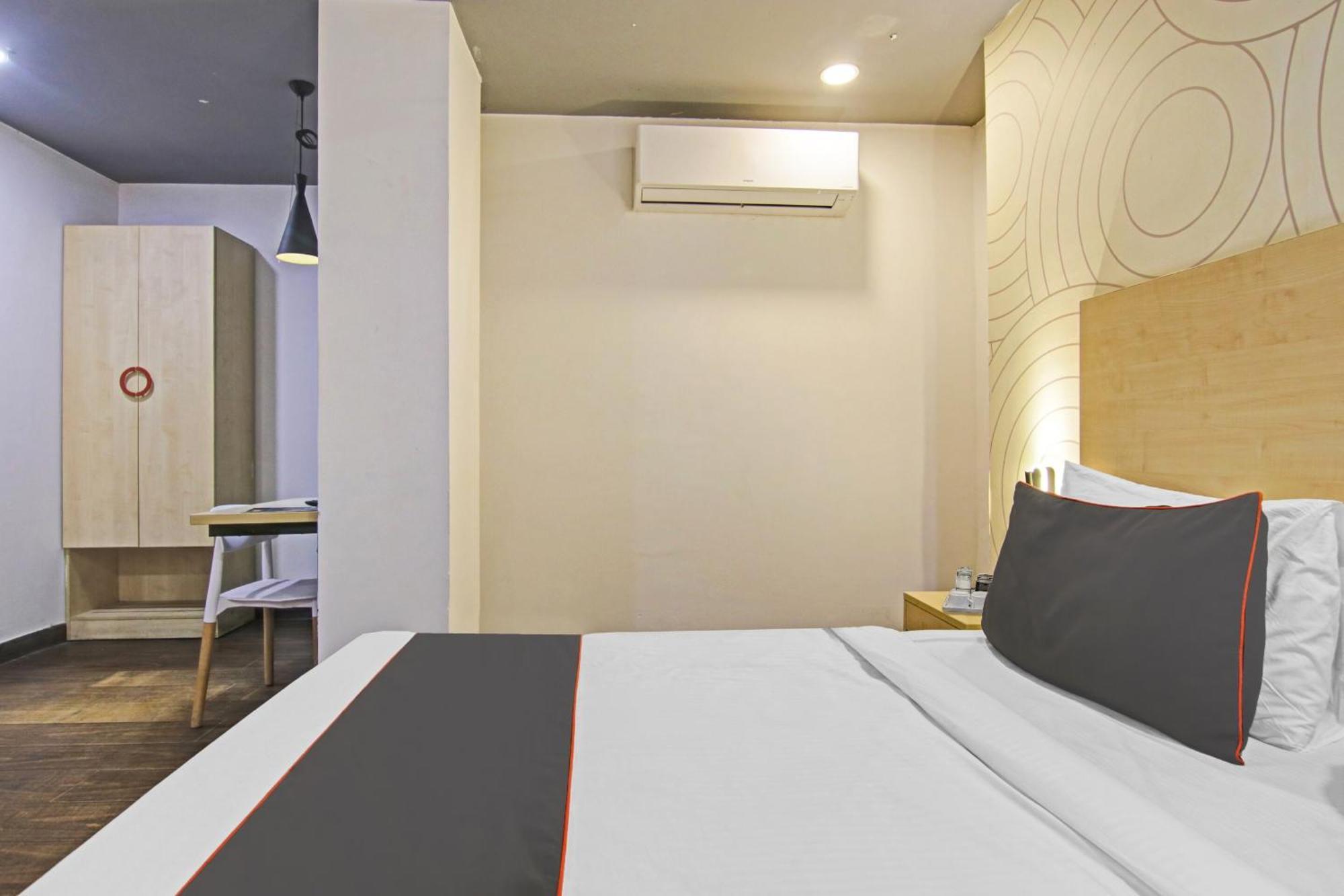 Collection O Slf Mall Sector 30 Hotel Faridabad Exterior foto